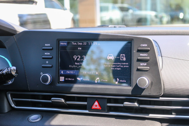 2026 Hyundai Elantra Blue - Photo 18