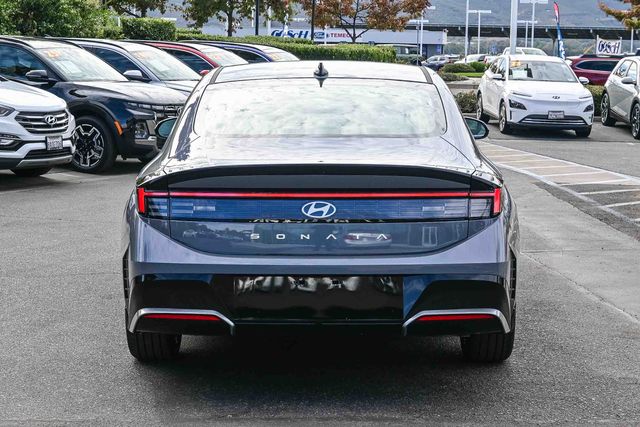 2026 Hyundai Sonata SEL Sport photo 5