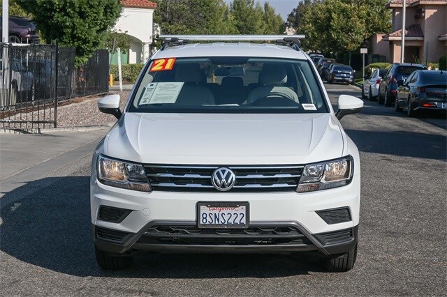 2021 Volkswagen Tiguan S photo 2