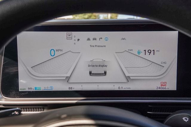 2024 Hyundai IONIQ 6 SE - Photo 25