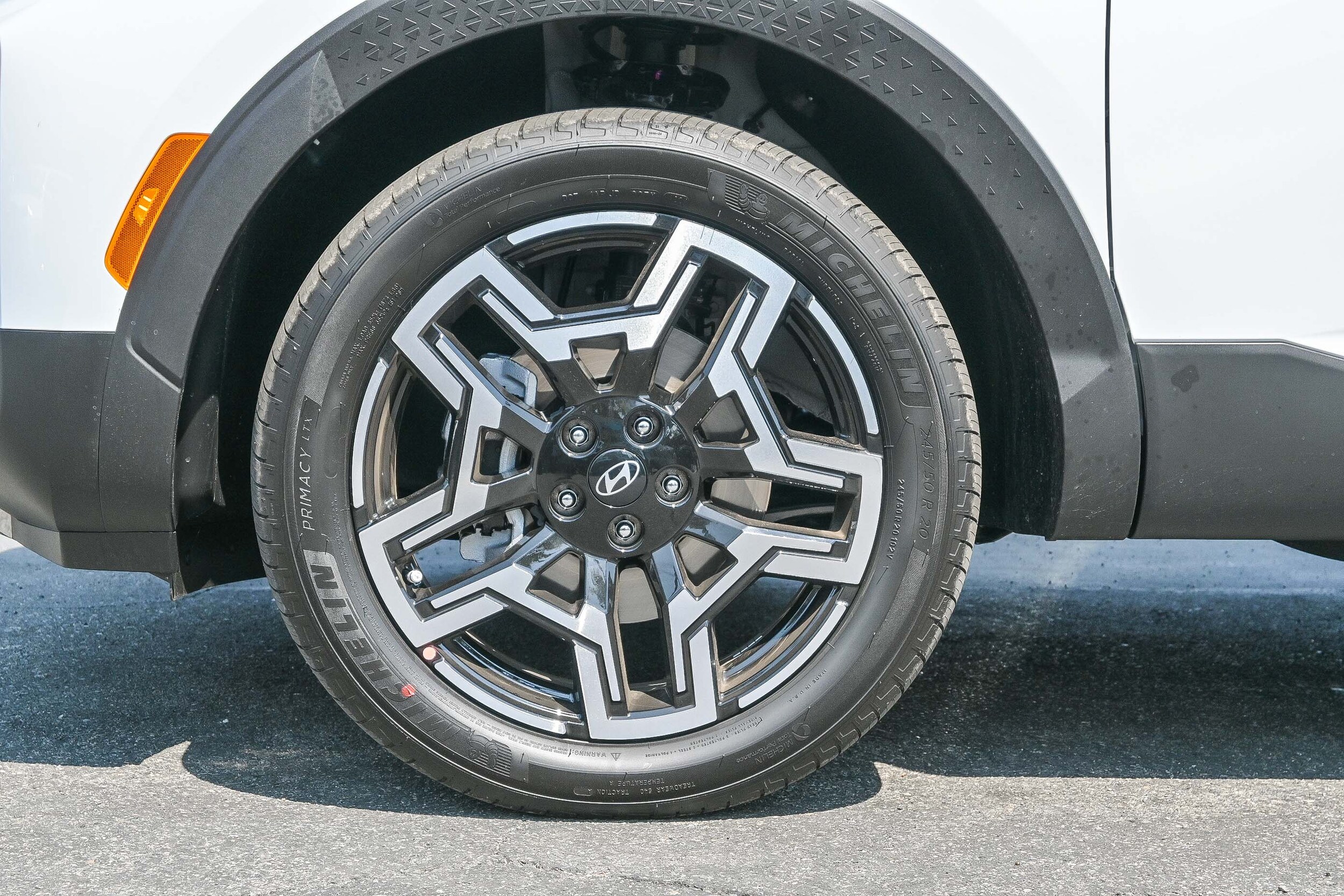 2025 Hyundai Santa Cruz Limited - Photo 10