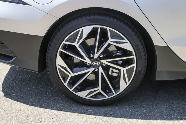 2025 Hyundai IONIQ 6 SEL - Photo 14