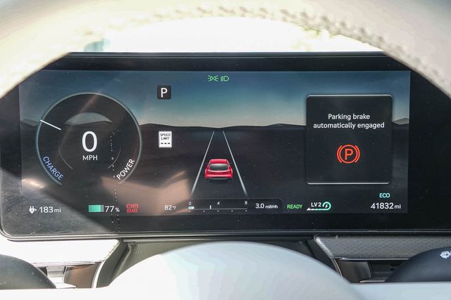 2023 GENESIS GV60 Advanced - Photo 24