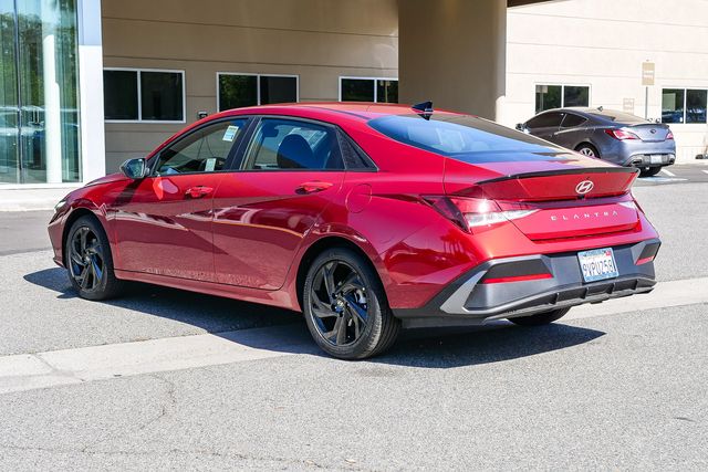 2026 Hyundai Elantra SEL Sport Certified photo 6