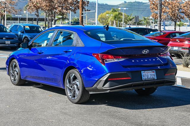 2025 Hyundai Elantra SEL Sport Certified photo 5