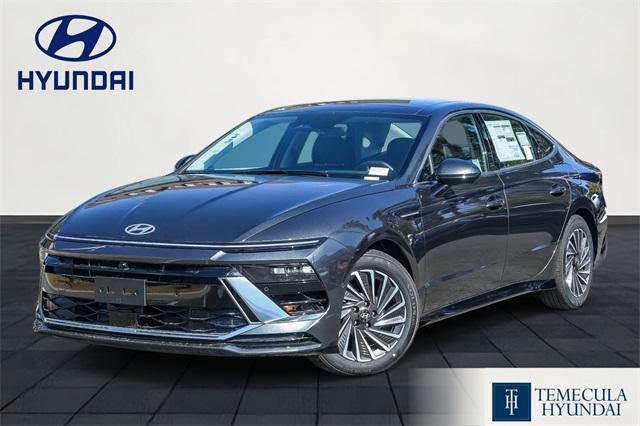 2026 Hyundai Sonata Hybrid Sedan 
