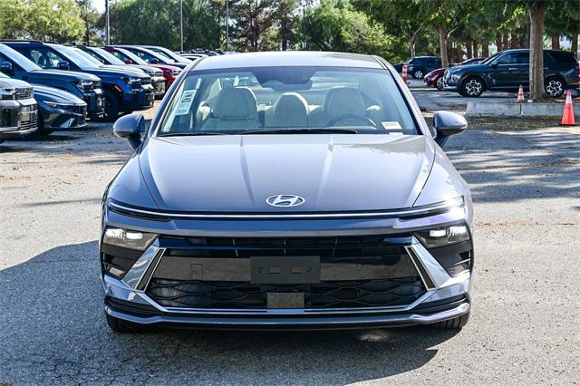 2026 Hyundai Sonata Hybrid Blue photo 2