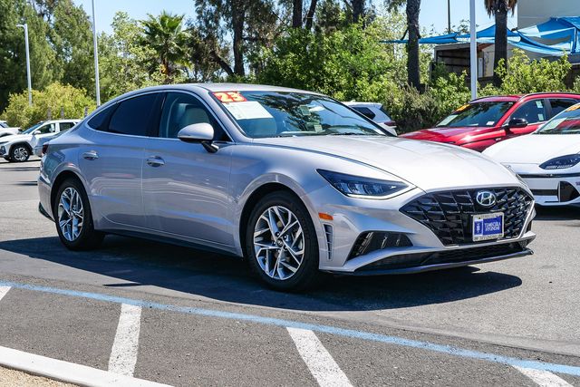 2023 Hyundai Sonata SEL Certified photo 2