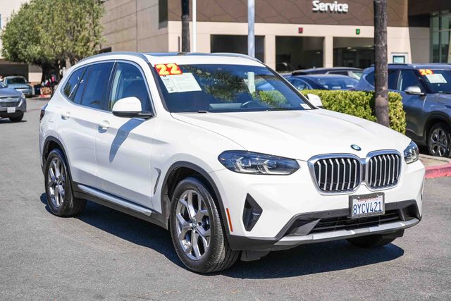 2022 BMW X3 sDrive30i photo 2