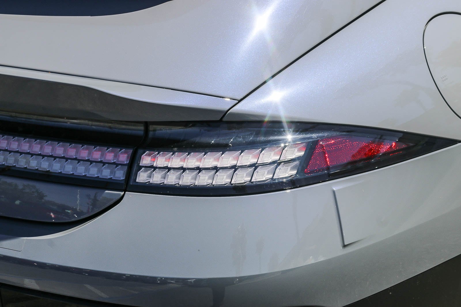 2023 Hyundai IONIQ 6 SEL - Photo 12