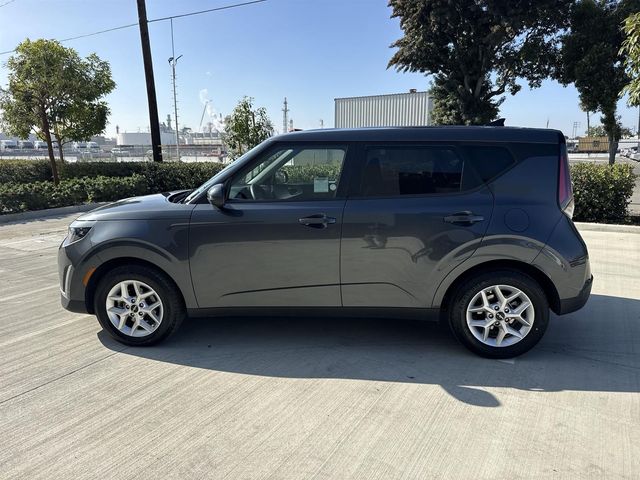 2024 Kia Soul LX photo 5
