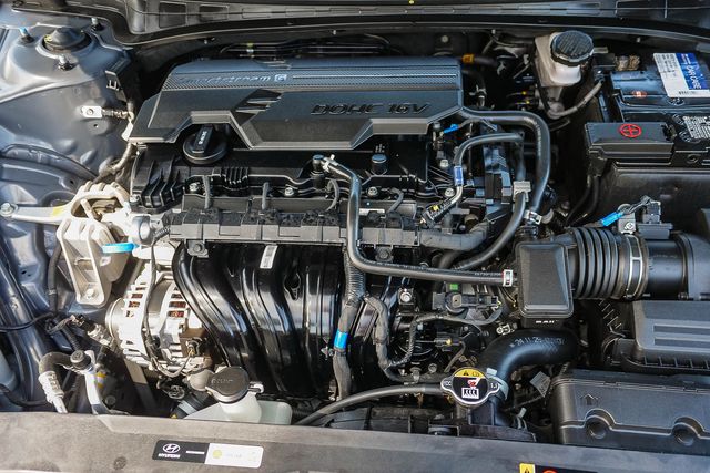 2025 Hyundai Elantra SEL - Photo 28