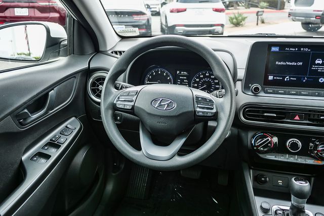 2022 Hyundai Kona SEL - Photo 16