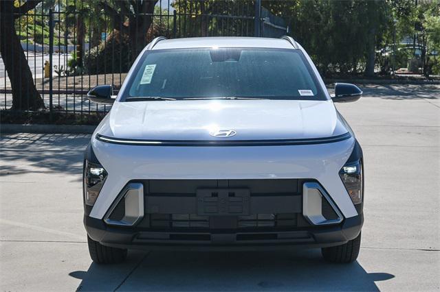 2026 Hyundai Kona SEL photo 2