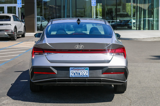 2026 Hyundai Elantra Blue - Photo 9