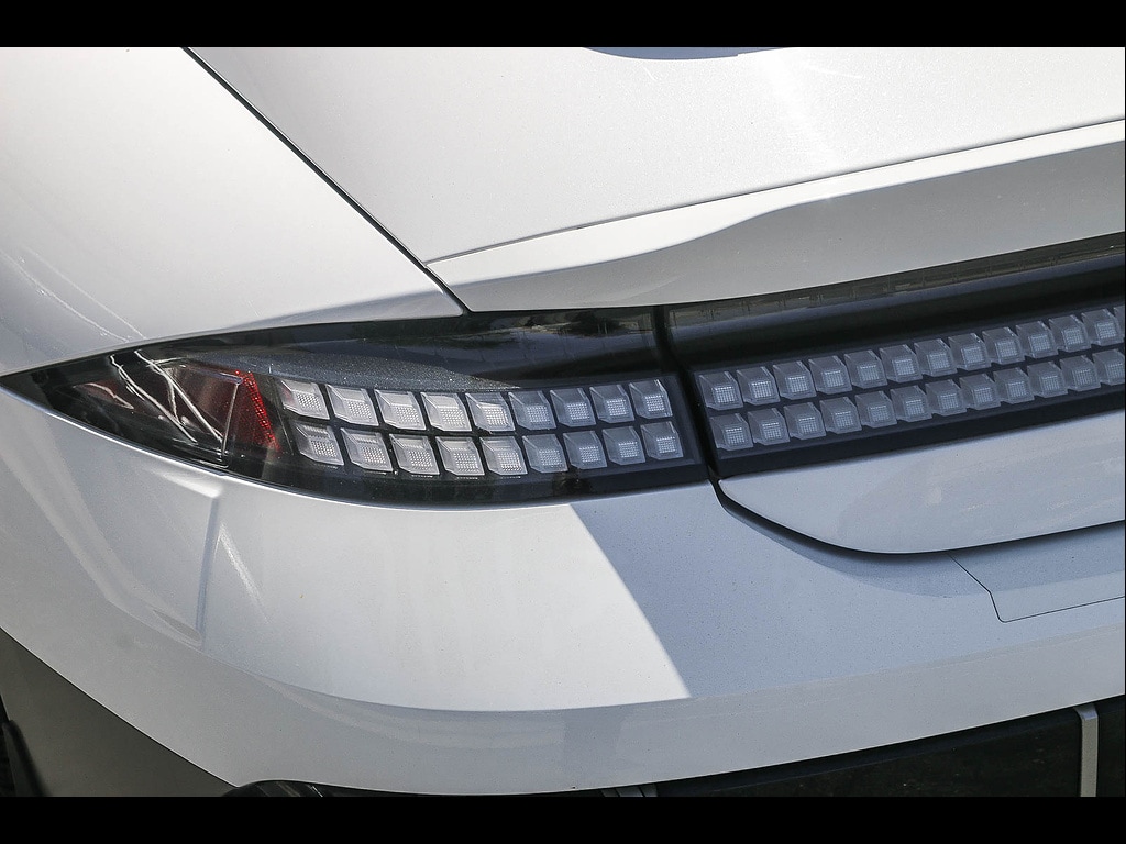 2023 Hyundai IONIQ 6 SEL - Photo 12