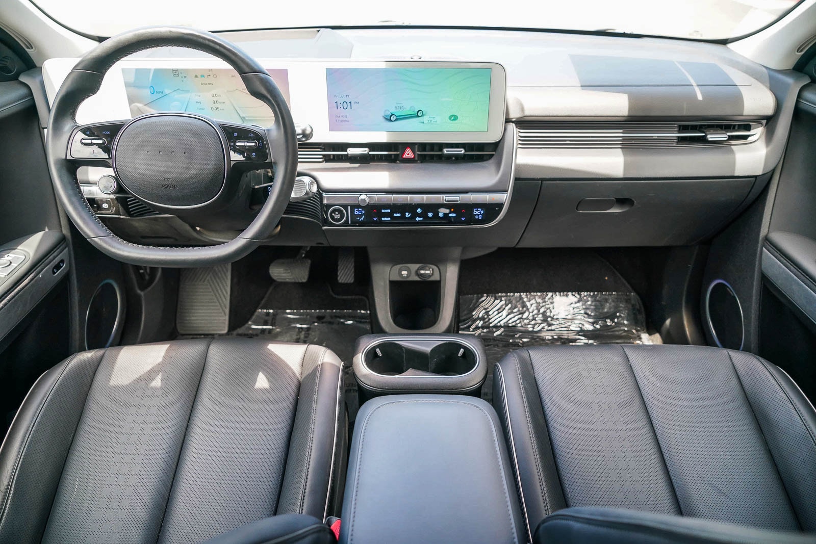 2023 Hyundai IONIQ 5 Limited - Photo 13