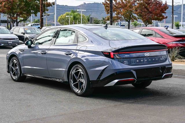 2026 Hyundai Sonata SEL Sport photo 3