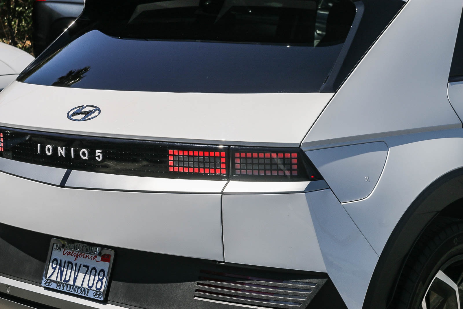 2024 Hyundai IONIQ 5 SEL - Photo 11