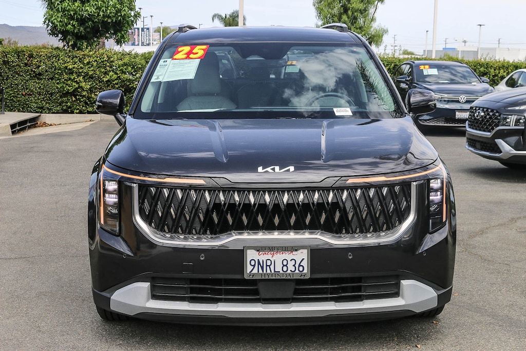 Used 2025 Kia Carnival EX Van Passenger Van