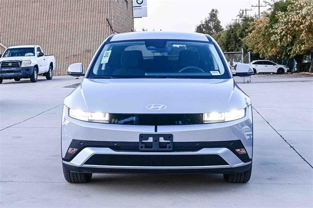 2026 Hyundai Ioniq 5 SE photo 2