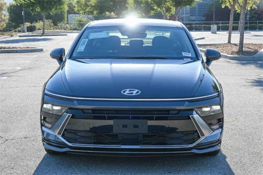 New 2026 Hyundai Sonata Hybrid SEL Sedan