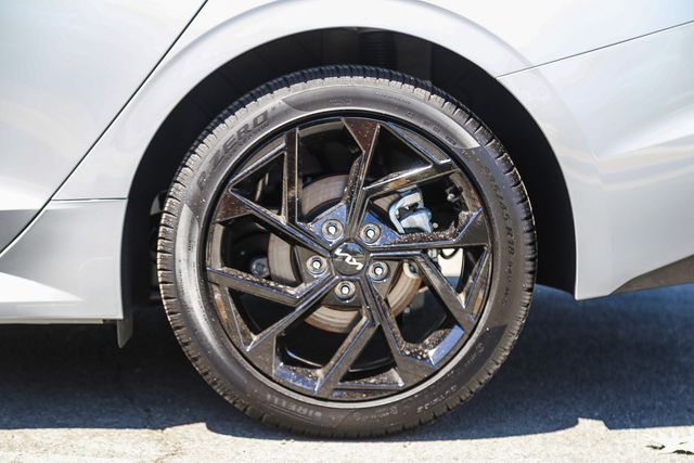 2026 Kia K5 GT-Line - Photo 9