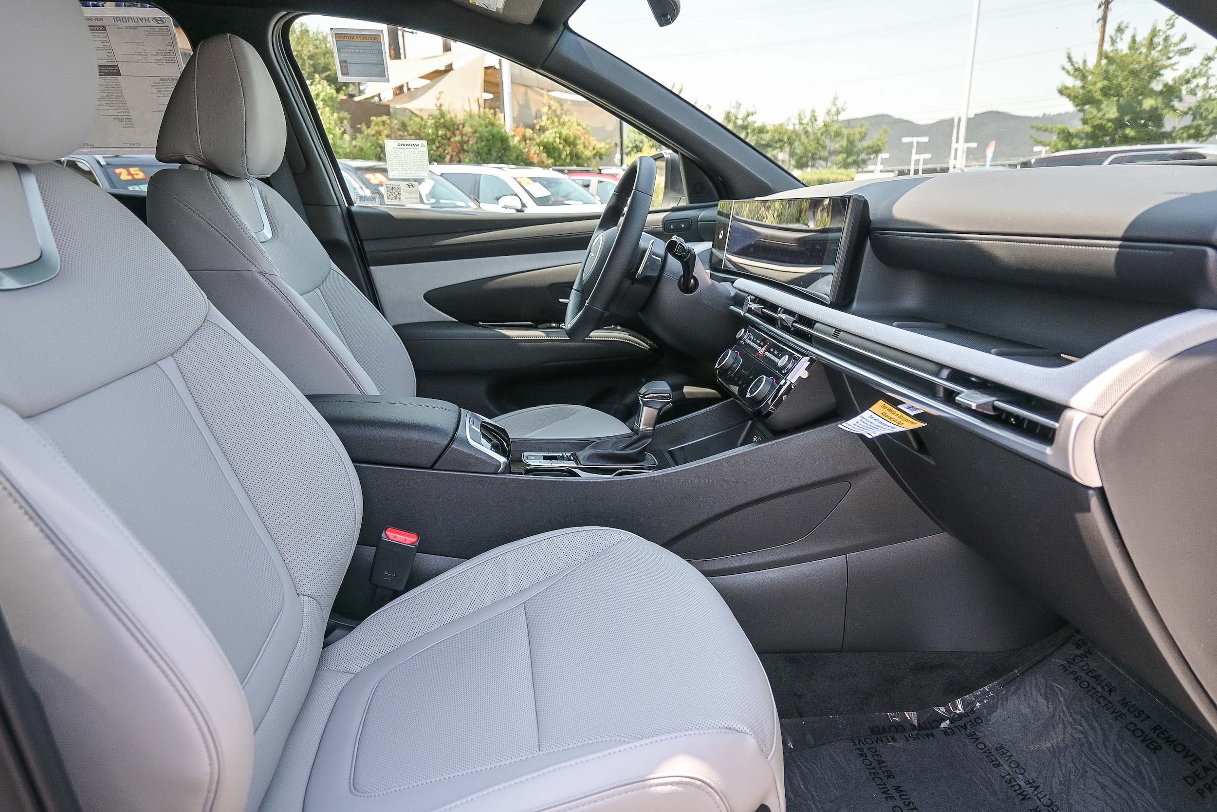 2025 Hyundai Santa Cruz Limited - Photo 17