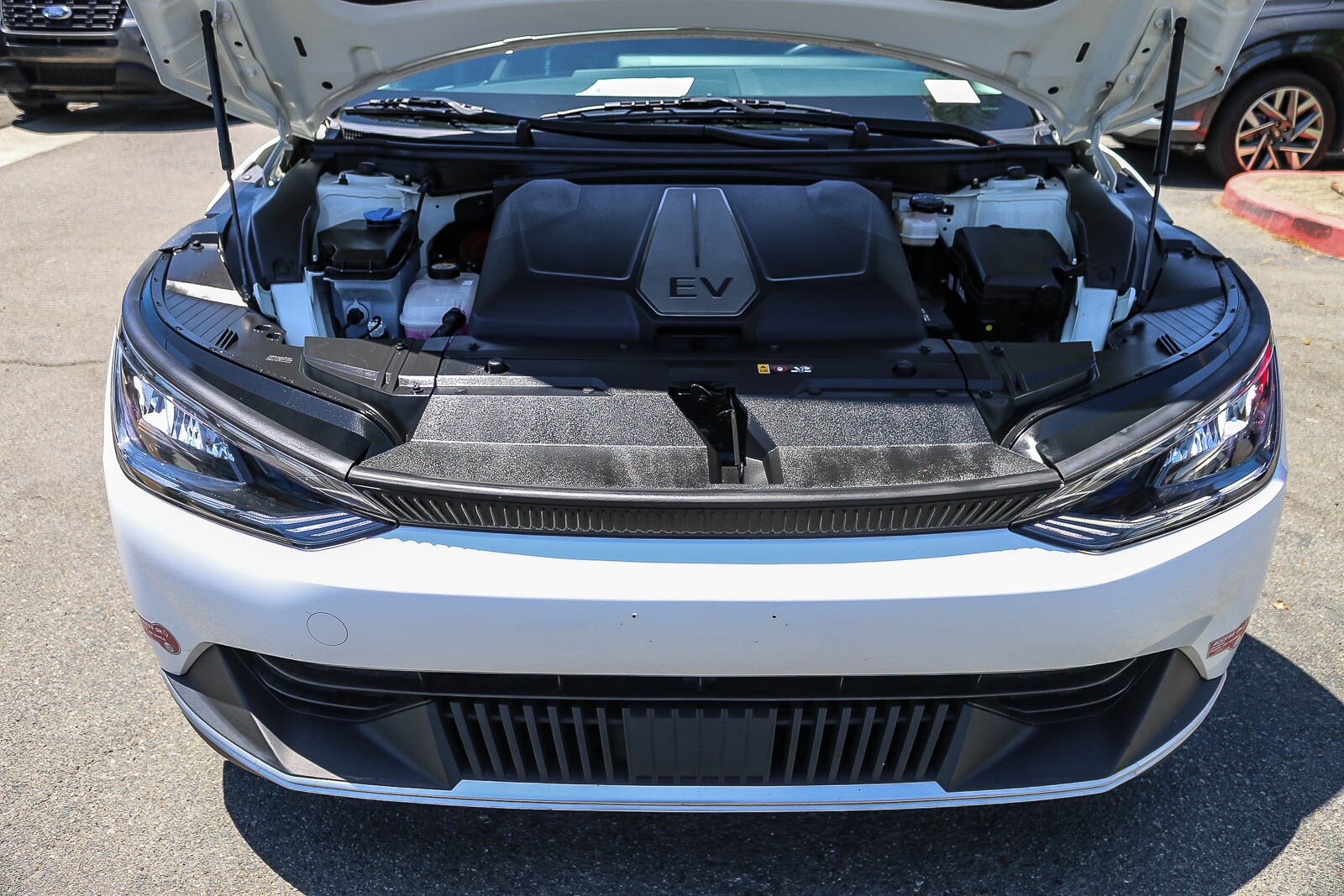 2024 Kia EV6 Light L/R - Photo 32
