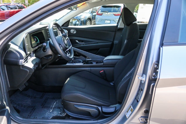 2026 Hyundai Elantra Blue - Photo 24