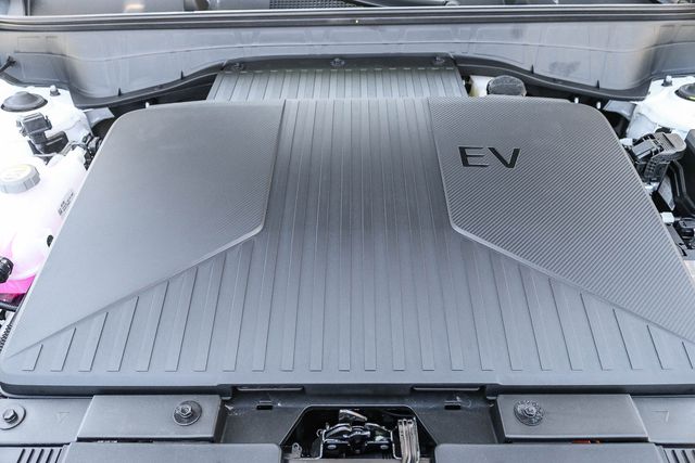 2025 Hyundai Kona EV SEL - Photo 33