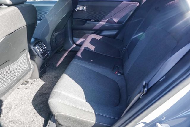 2024 Hyundai IONIQ 6 SE - Photo 18