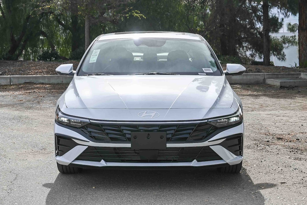 New 2026 Hyundai Elantra Limited Sedan