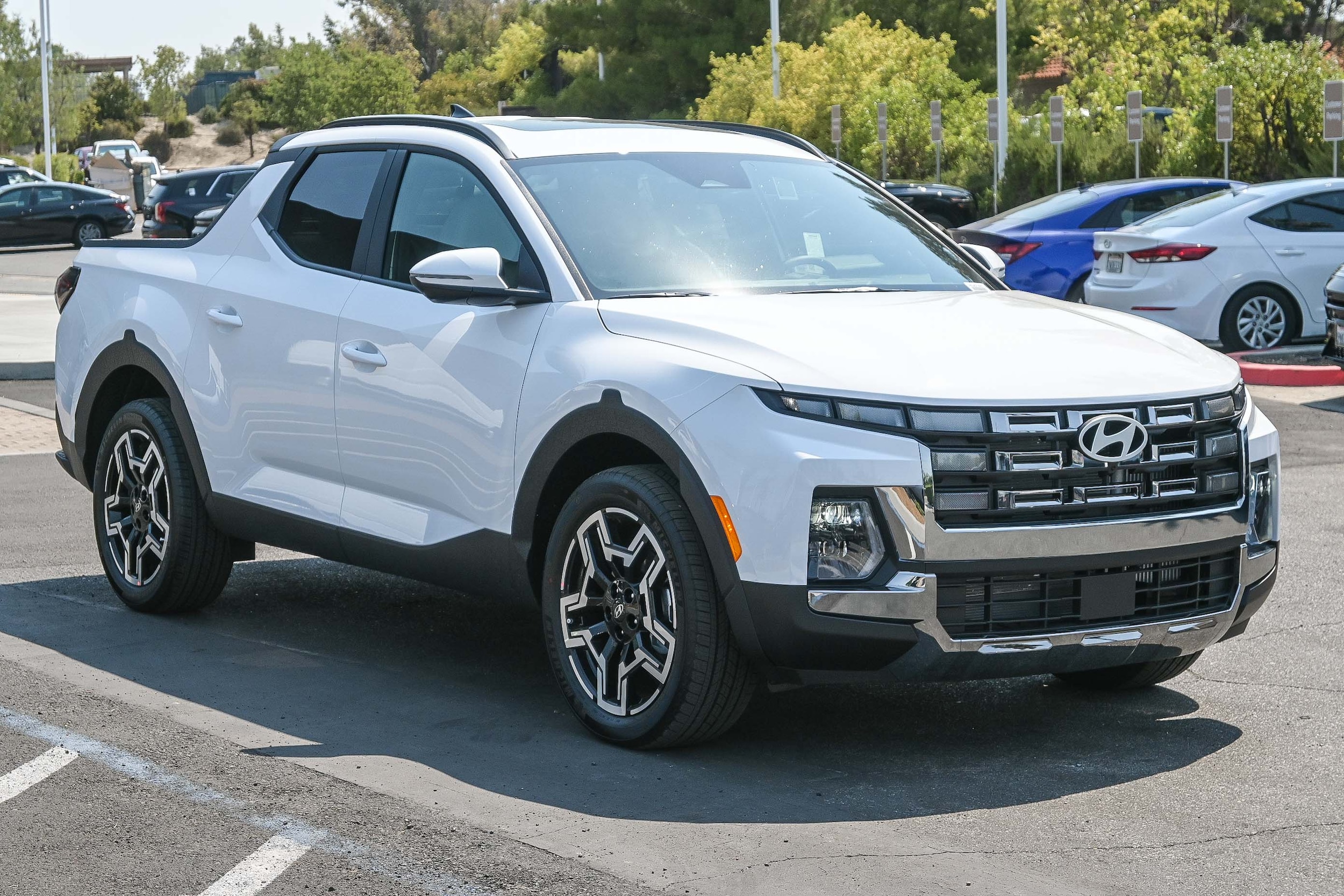 2025 Hyundai Santa Cruz Limited - Photo 3