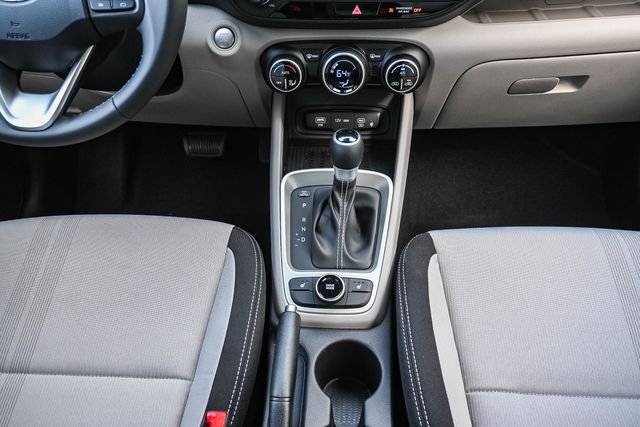 2026 Hyundai Venue SEL - Photo 17