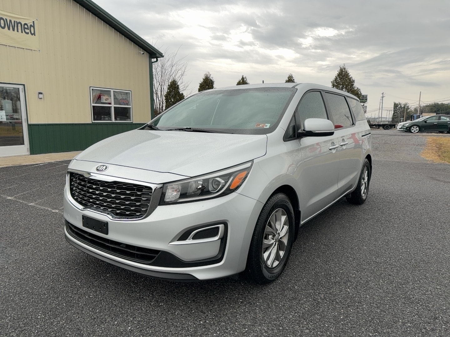 2019 Kia Sedona L's photo