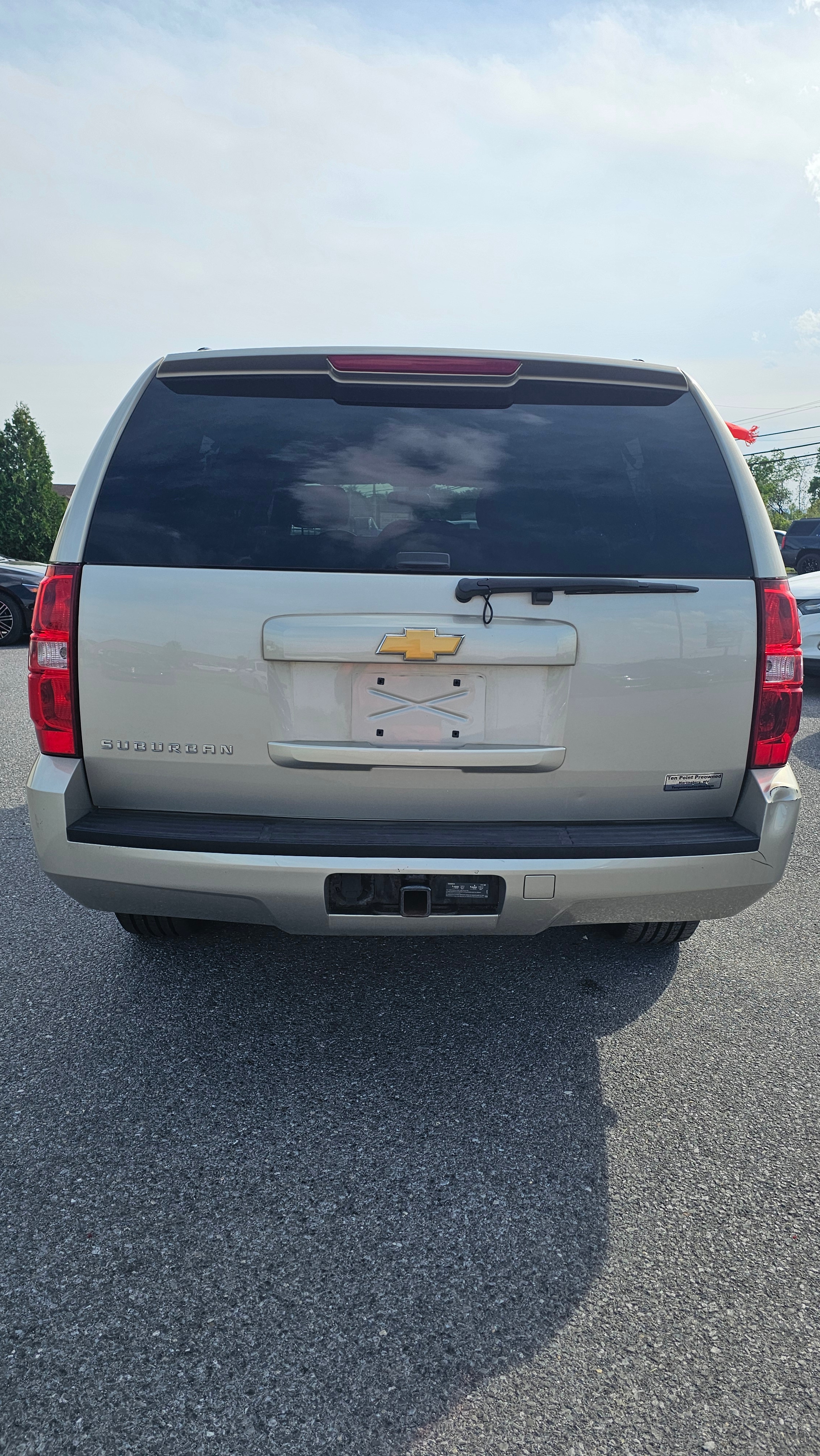 2013 Chevrolet Suburban LS - Photo 6