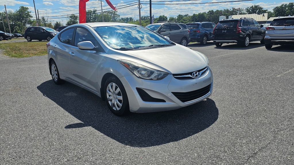 Used 2016 Hyundai Elantra Sedan