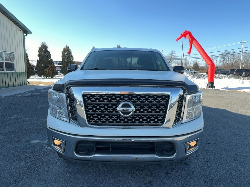 Used 2018 Nissan Titan Truck Crew Cab