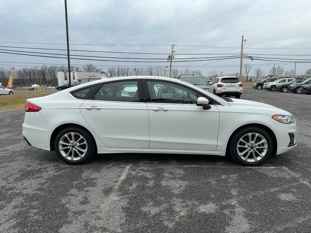 Used 2020 Ford Fusion Hybrid SE Sedan