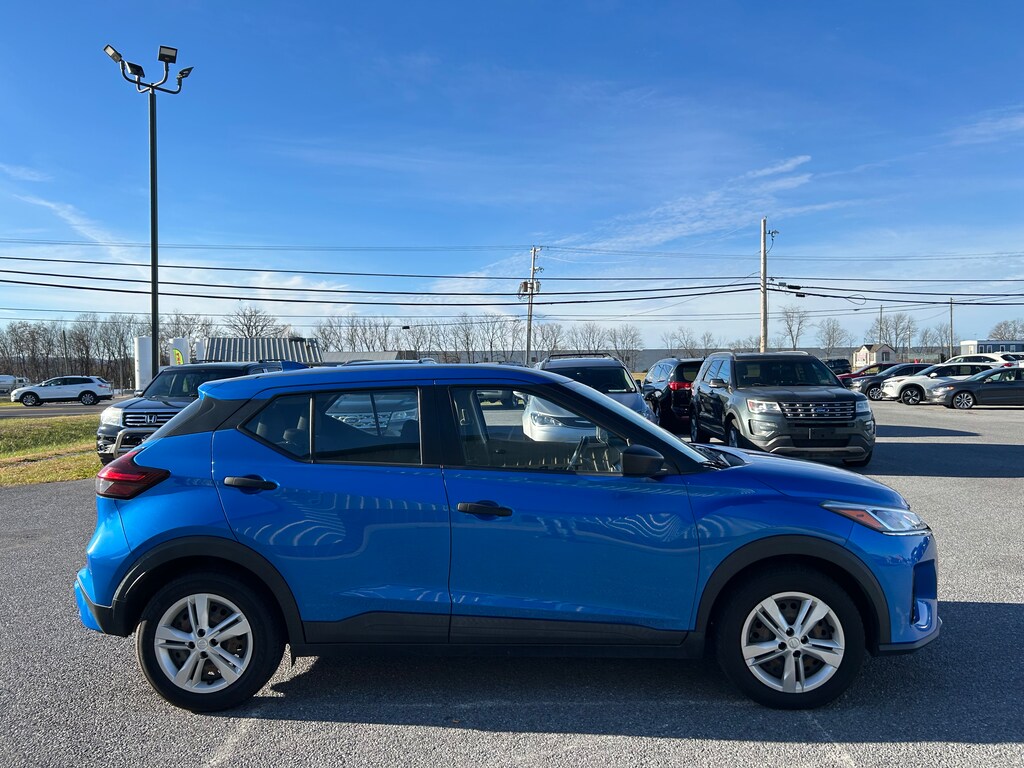 Used 2021 Nissan Kicks S SUV