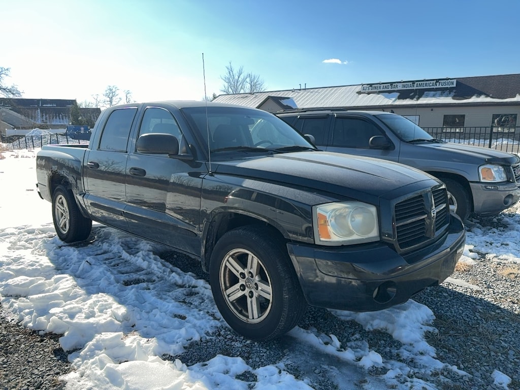 Used 2007 Dodge Dakota SLT Truck Quad Cab
