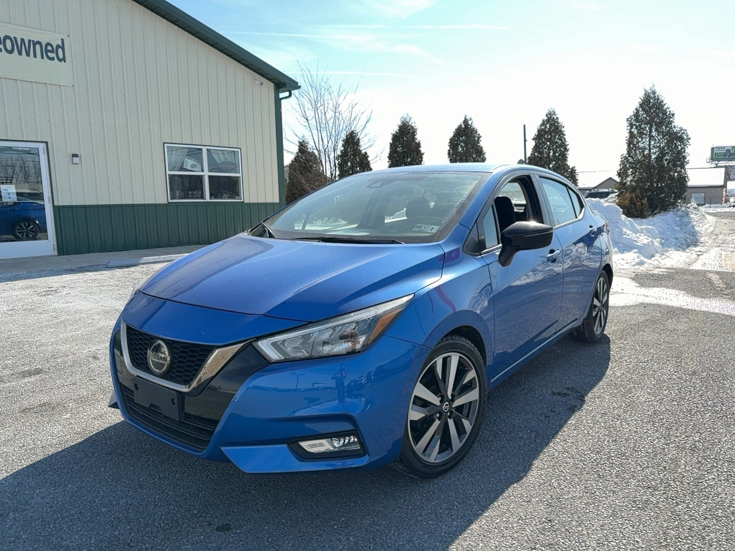 2020 Nissan Versa Sedan SR