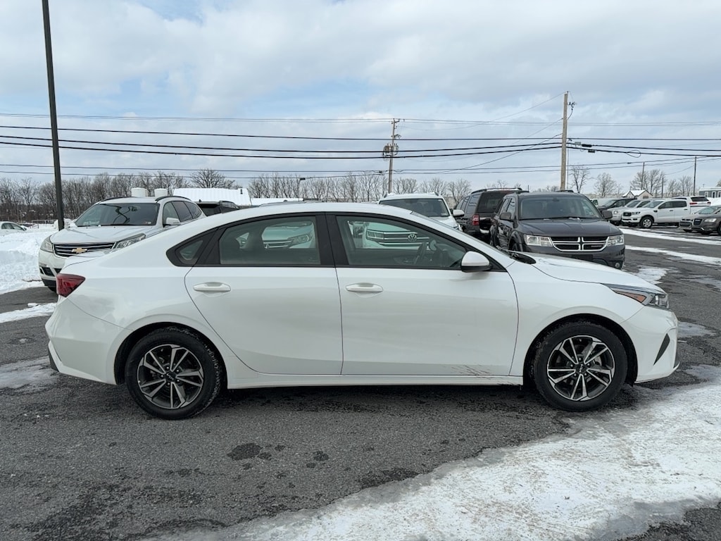 Used 2024 Kia Forte Sedan