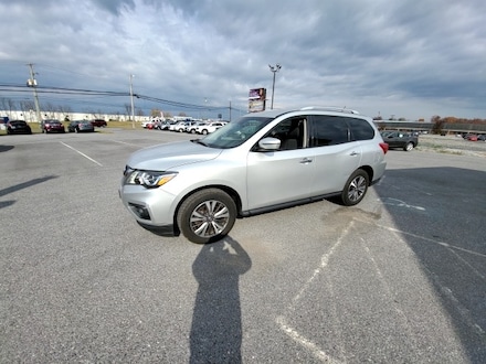 2017 Nissan Pathfinder SUV