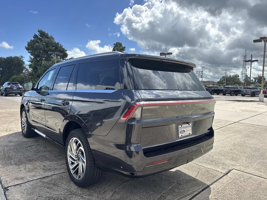 New 2025 Lincoln Navigator Reserve 4x4 Sport Utility