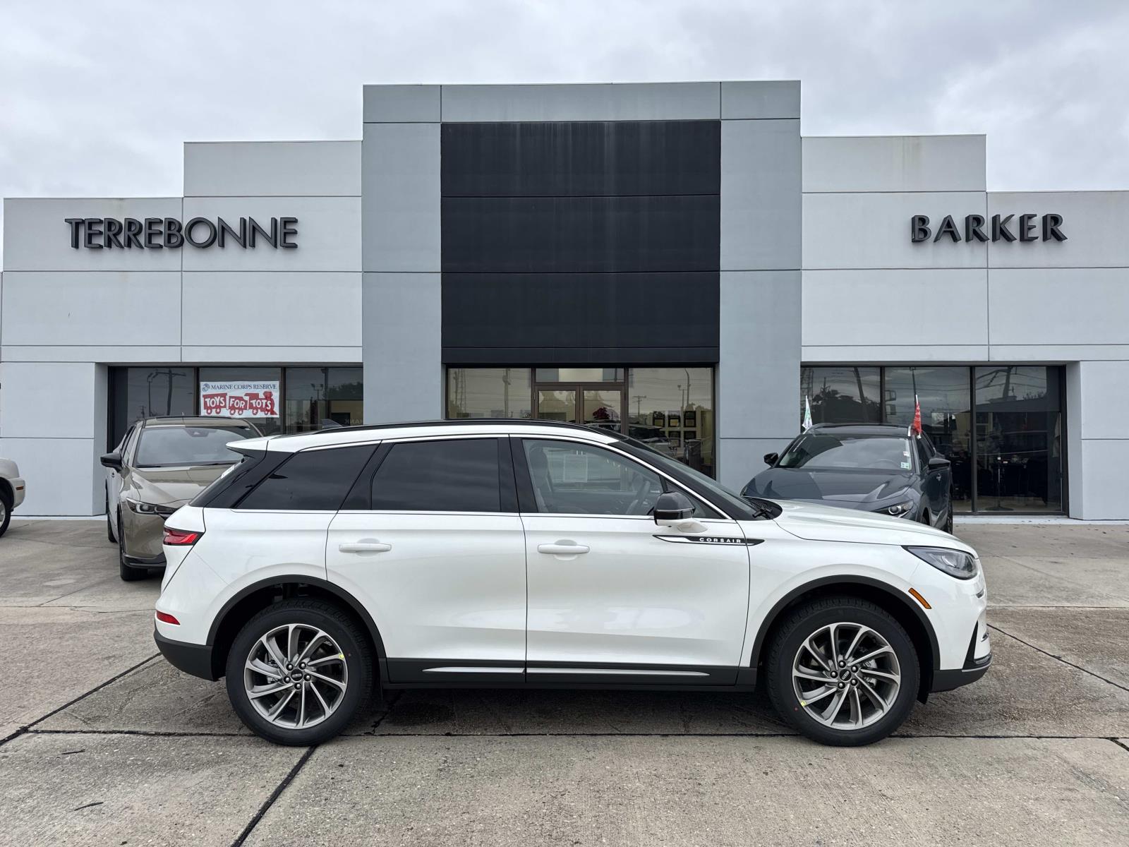 2026 Lincoln Corsair Premiere's photo