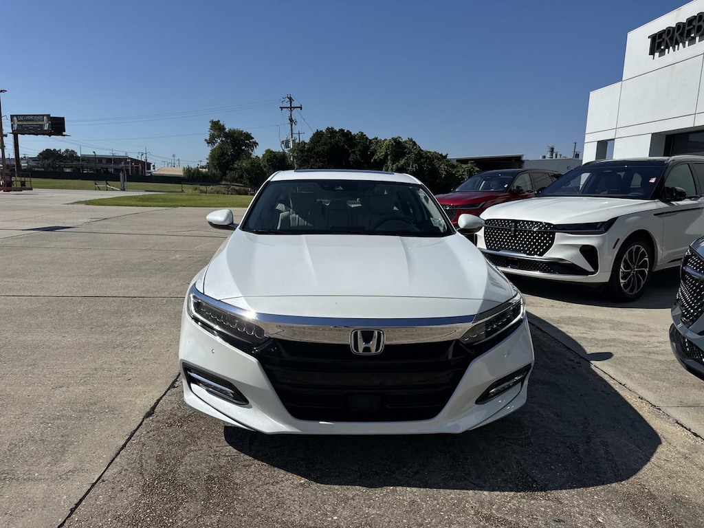 Used 2019 Honda Accord Hybrid Touring Sedan Car