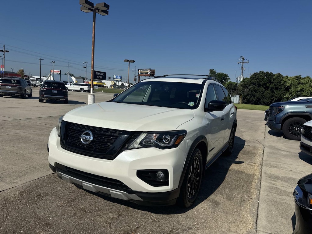 Used 2020 Nissan Pathfinder FWD SL Sport Utility