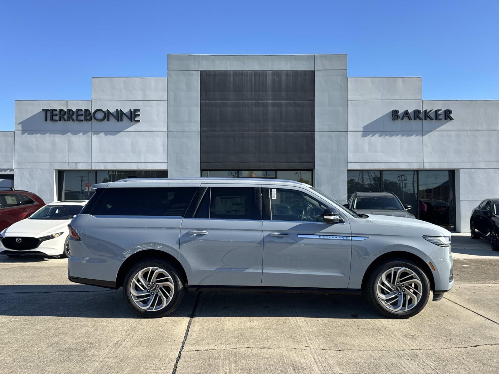 2027 Lincoln Navigator